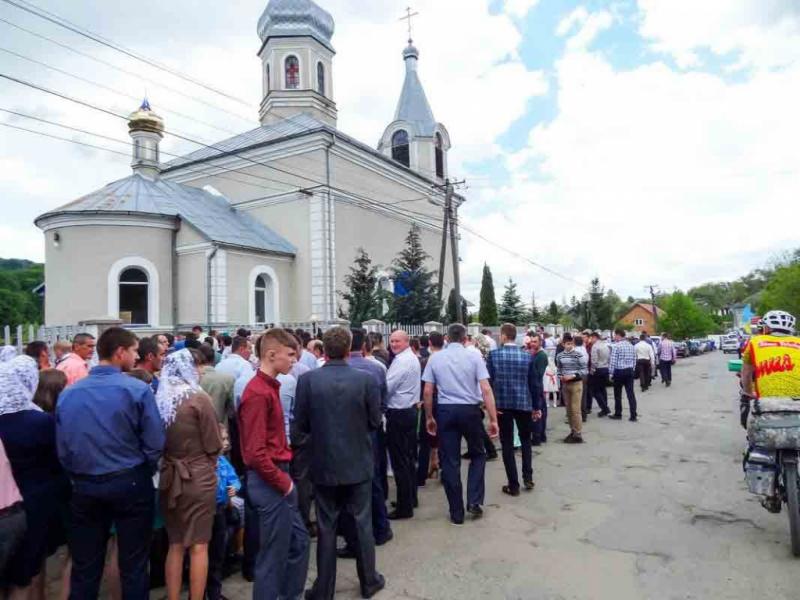 06 Служба в церкви на день Юрия