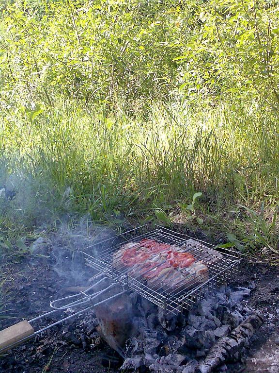 А в тюрме сейчас макароны (ц)